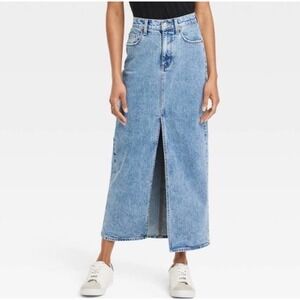 J24 NWT Universal Thread High Waist Denim Maxi Skirt Front Slit Light Wash‎ Jean